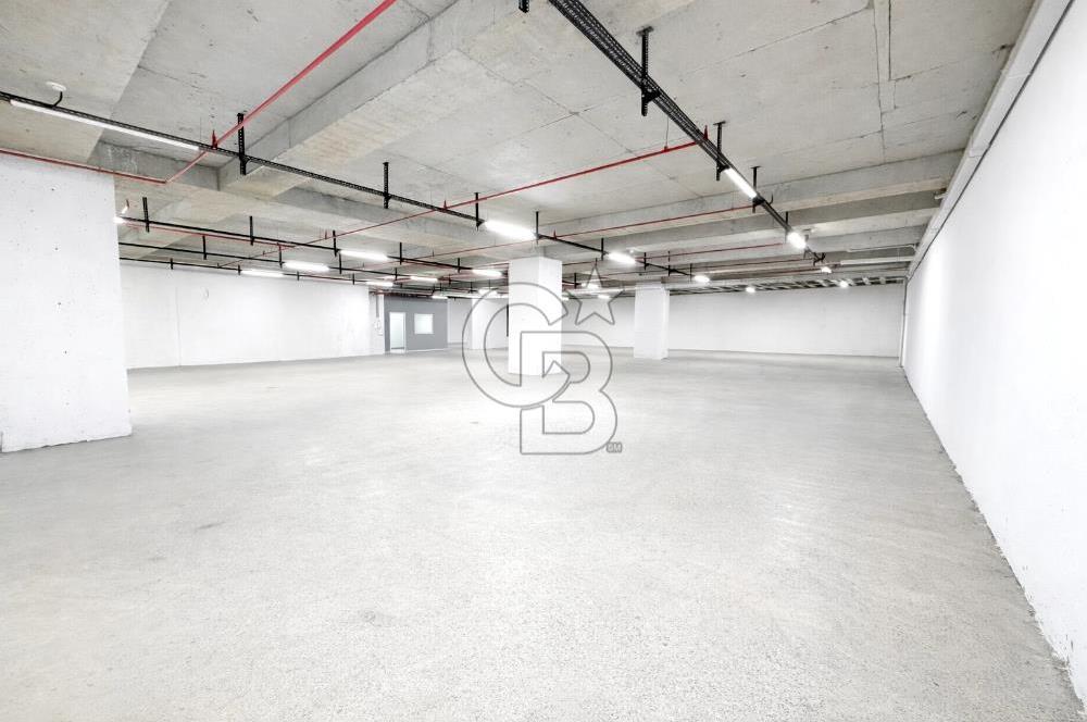 Ataşehir İFM'ye Komşu TEM Yanyolda Kiralık Depo-Ofis Alanı