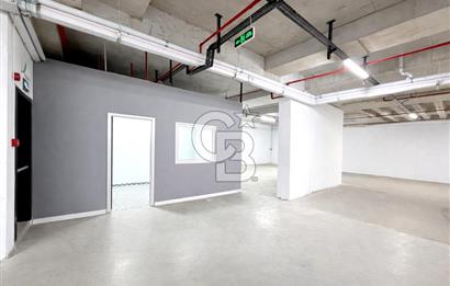 Ataşehir İFM'ye Komşu TEM Yanyolda Kiralık Depo-Ofis Alanı