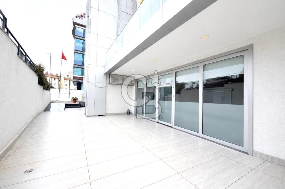 Ataşehir İFM'ye Komşu TEM Yanyolda Kiralık Depo-Ofis Alanı