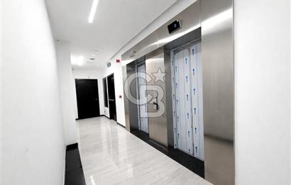 Ataşehir İFM'ye Komşu TEM Yanyolda Kiralık Depo-Ofis Alanı