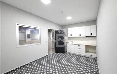 Ataşehir İFM'ye Komşu TEM Yanyolda Kiralık Depo-Ofis Alanı