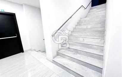 Ataşehir İFM'ye Komşu TEM Yanyolda Kiralık Depo-Ofis Alanı