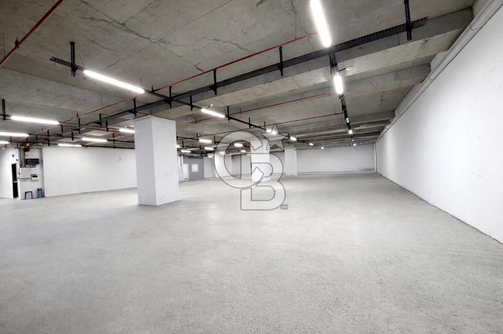 Ataşehir İFM'ye Komşu TEM Yanyolda Kiralık Depo-Ofis Alanı