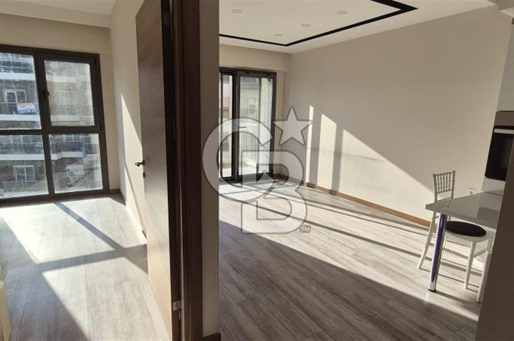 ÇİĞLİ MARKA 333 SİTESİ 1+1 BOŞ SATILIK DAİRE 