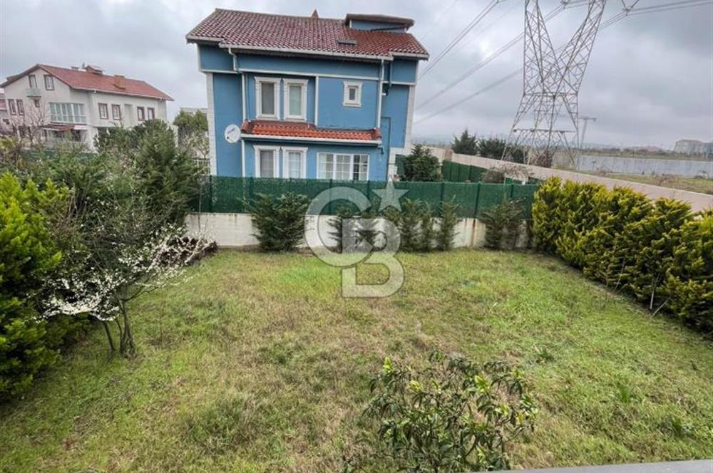 ARNAVUTKÖY TAŞOLUKTA SATILIK MÜSTAKİL VİLLA