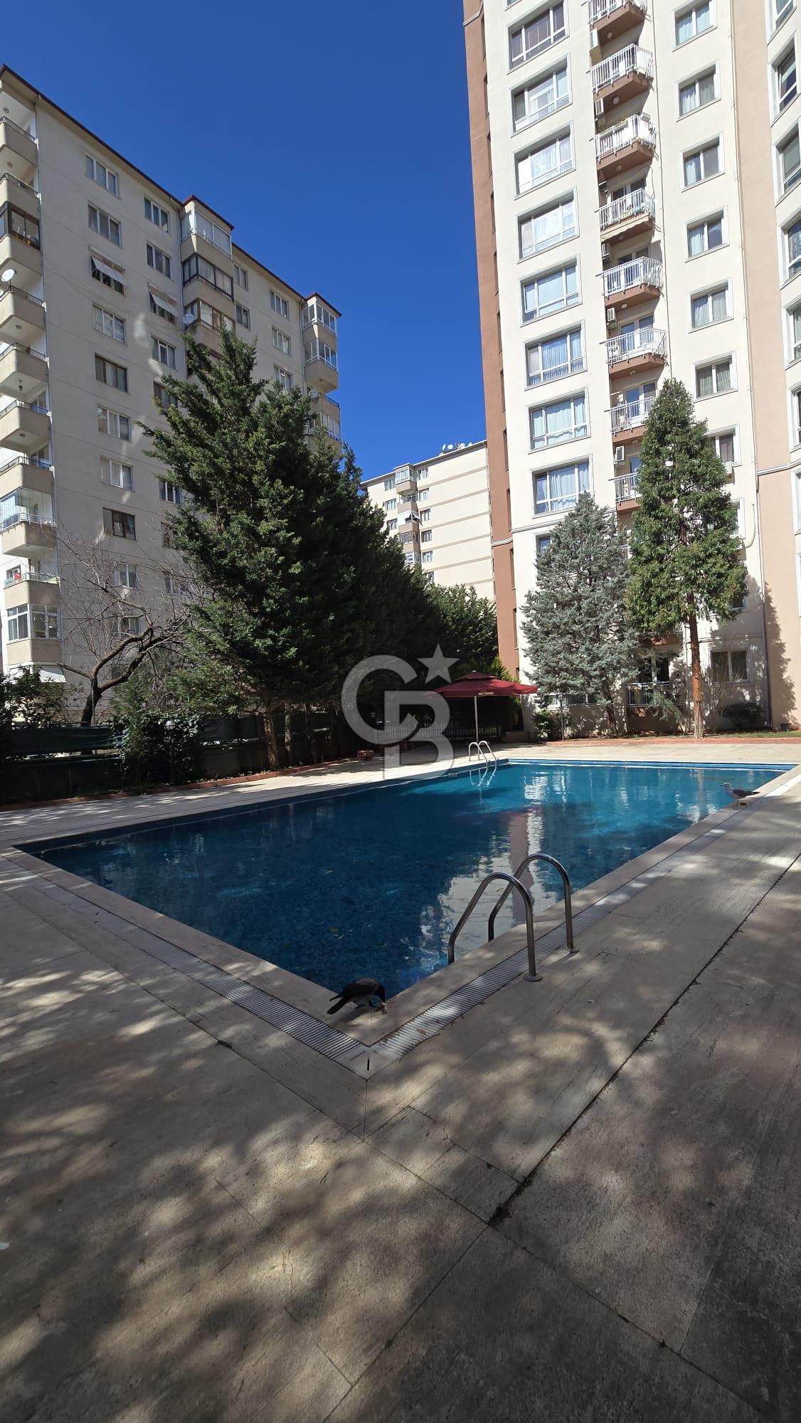 KOZYATAĞI YEŞİL YUVAM SİT. ADA MANZARALI 3+1 SATILIK DAİRE