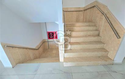 SANATORYUM CAD. ÜZERİ KOMPLE KİRALIK 4 KATLI YAPILI BİNA