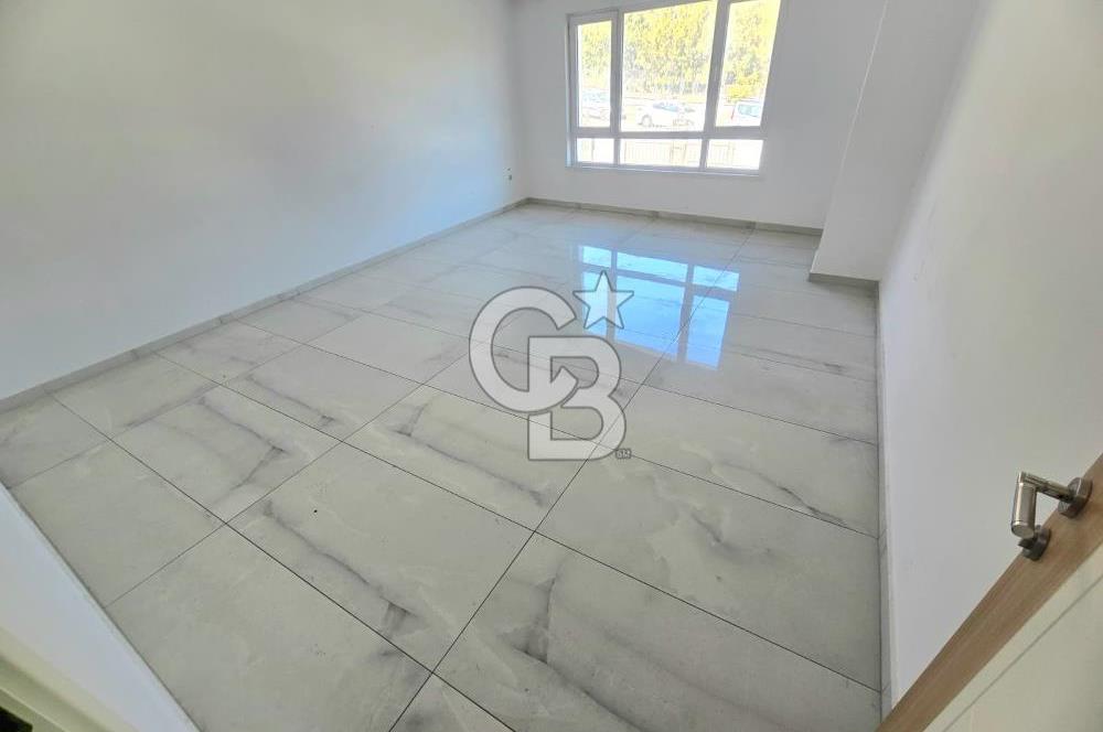 SANATORYUM CAD. ÜZERİ KOMPLE KİRALIK 4 KATLI YAPILI BİNA