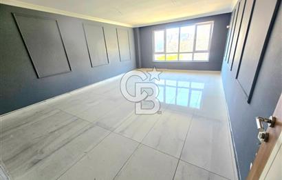 SANATORYUM CAD. ÜZERİ KOMPLE KİRALIK 4 KATLI YAPILI BİNA