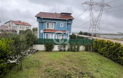 ARNAVUTKÖY TAŞOLUKTA SATILIK MÜSTAKİL VİLLA