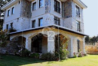 ÇATALCA YALIKÖYDE 920m2 ARSA ÜZERİNDE TRİPLEX VİLLA - 1 - 340181