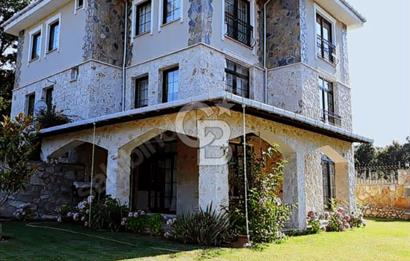 ÇATALCA YALIKÖYDE 920m2 ARSA ÜZERİNDE TRİPLEX VİLLA