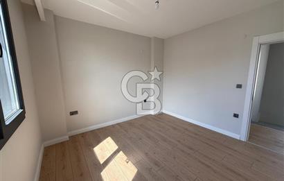 Küçükköy'de Havuzlu Site İçerisinde 4+1 Satılık Villa