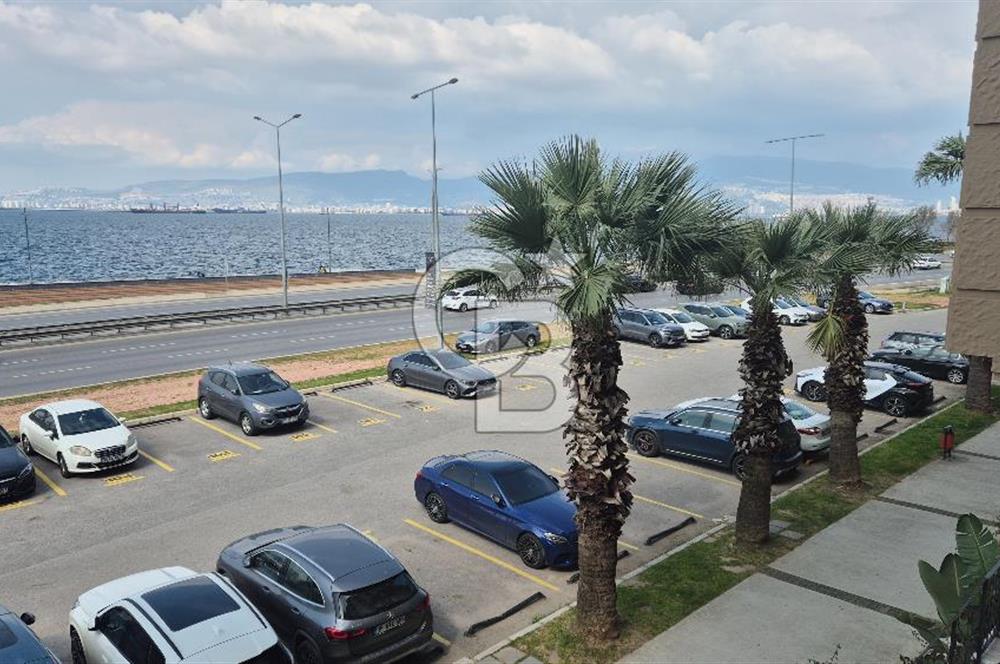 İzmir Küçükyalı'da Tadilatlı 3+1 Yalı Dairesi