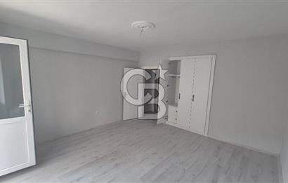 İzmir Küçükyalı'da Tadilatlı 3+1 Yalı Dairesi