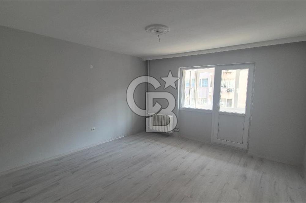 İzmir Küçükyalı'da Tadilatlı 3+1 Yalı Dairesi