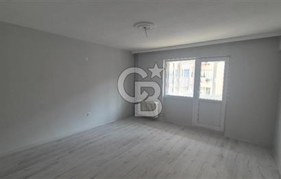 İzmir Küçükyalı'da Tadilatlı 3+1 Yalı Dairesi