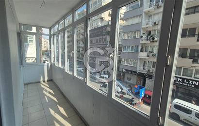 İzmir Küçükyalı'da Tadilatlı 3+1 Yalı Dairesi