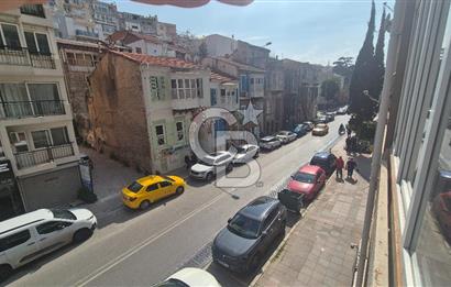 İzmir Küçükyalı'da Tadilatlı 3+1 Yalı Dairesi