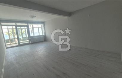 İzmir Küçükyalı'da Tadilatlı 3+1 Yalı Dairesi