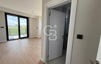 Küçükköy'de Havuzlu Site İçerisinde 4+1 Satılık Villa