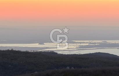 Nilüfer Unçukurunda Eşsiz Panoramik Uluabat Gölü Manzarası