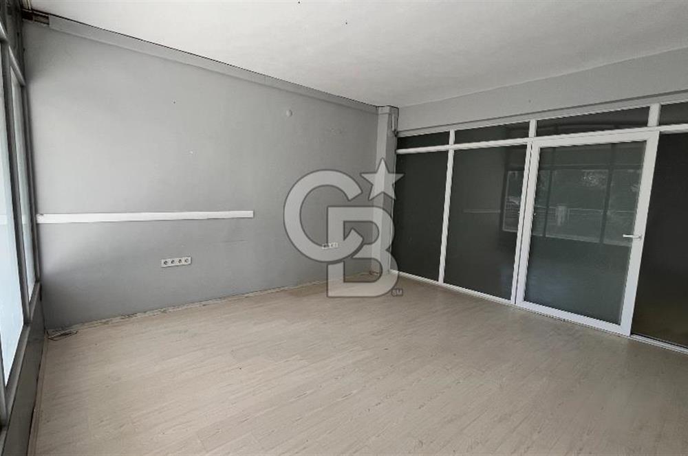 Bayraklı Adalet Mahallesi Kiralık Dükkan