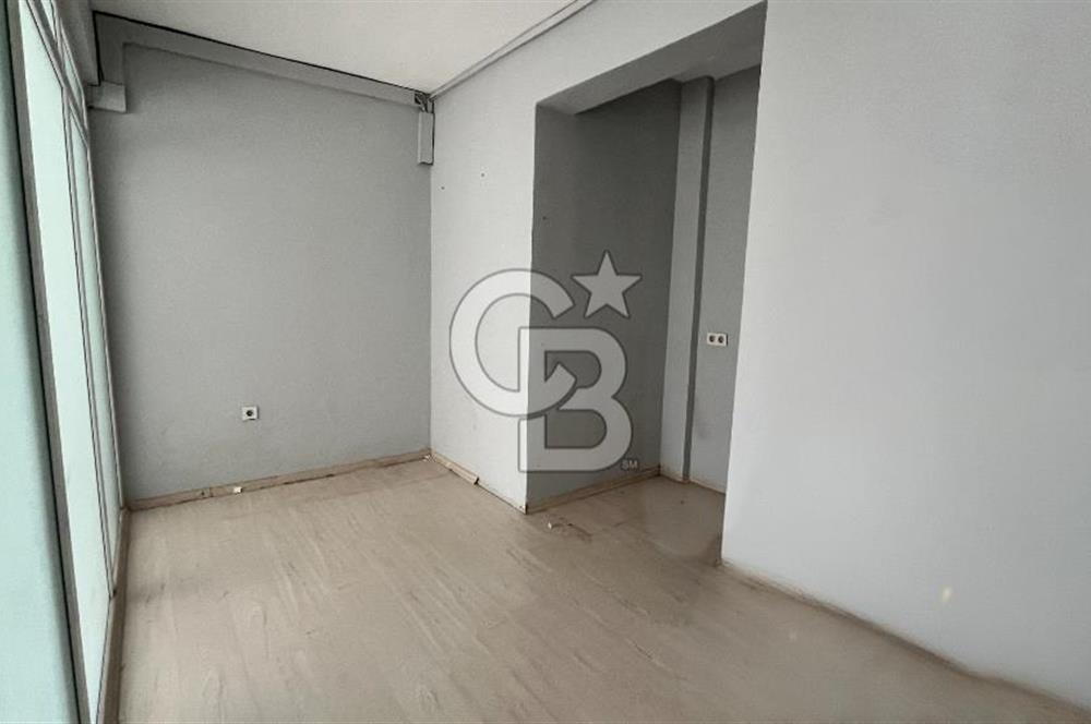 Bayraklı Adalet Mahallesi Kiralık Dükkan