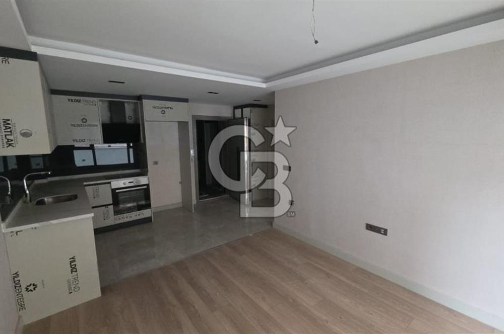 ÖVEÇLER'DE MERKEZE, ULAŞIMA YAKIN 1+1 DAİRE