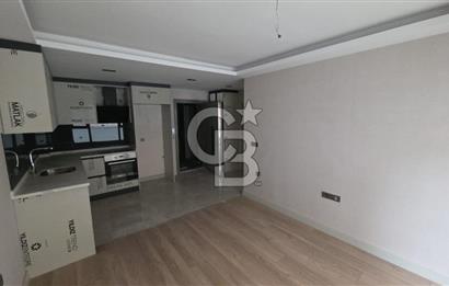 ÖVEÇLER'DE MERKEZE, ULAŞIMA YAKIN 1+1 DAİRE