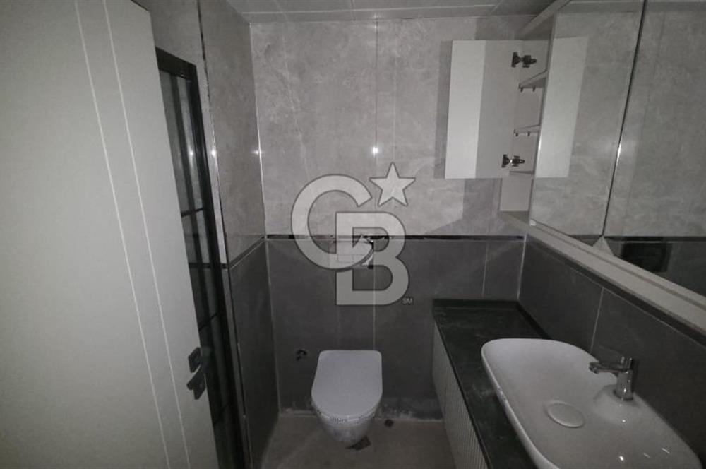 ÖVEÇLER'DE MERKEZE, ULAŞIMA YAKIN 1+1 DAİRE