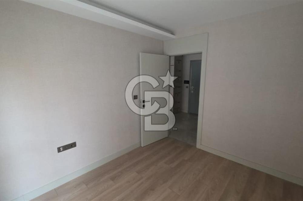 ÖVEÇLER'DE MERKEZE, ULAŞIMA YAKIN 1+1 DAİRE