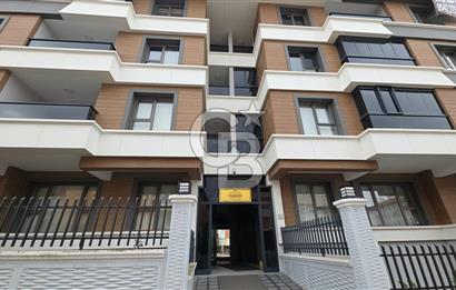 ÖVEÇLER'DE MERKEZE, ULAŞIMA YAKIN 1+1 DAİRE