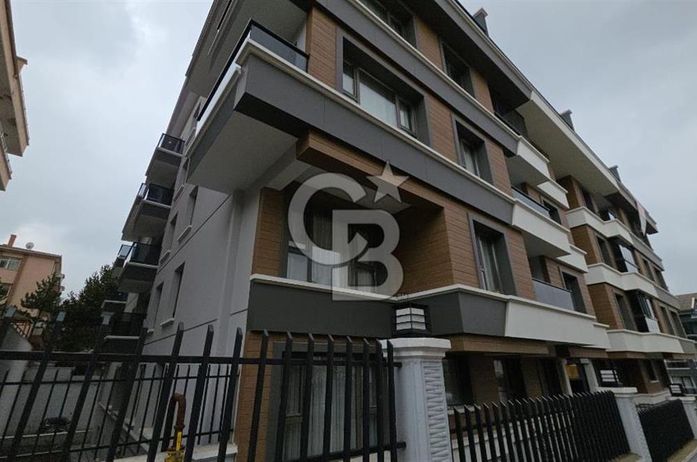 ÖVEÇLER'DE MERKEZE, ULAŞIMA YAKIN 1+1 DAİRE