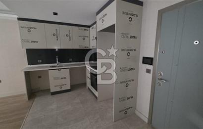 ÖVEÇLER'DE MERKEZE, ULAŞIMA YAKIN 1+1 DAİRE