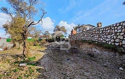 Kırıklarda yola cepheli 540 m2  tek tapu Tarla