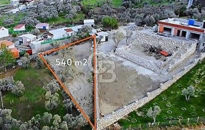 Kırıklarda yola cepheli 540 m2  tek tapu Tarla