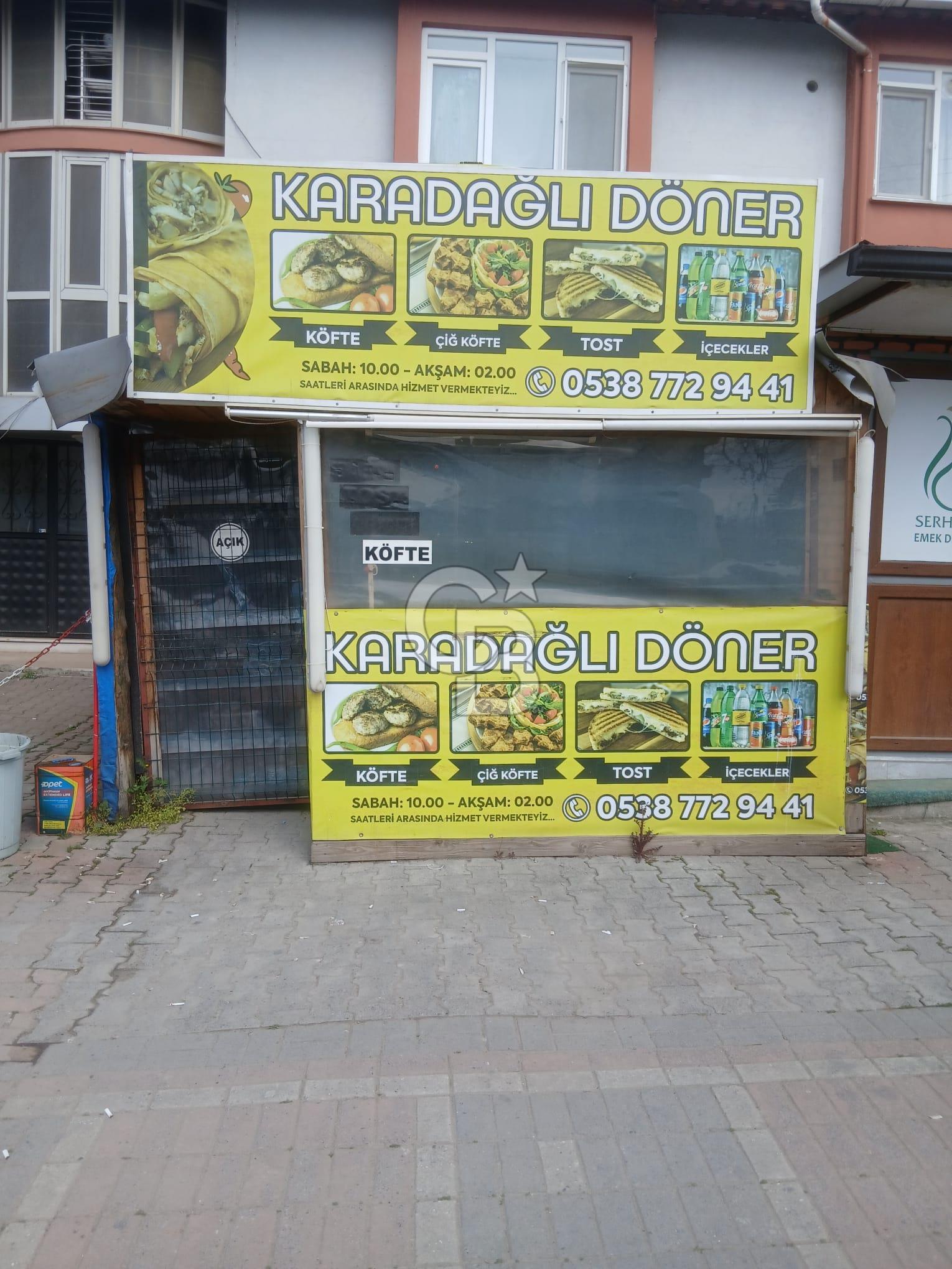 cb fly işlek lokasyonda döner ve kokoreç salonu