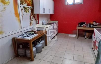 cb fly işlek lokasyonda döner ve kokoreç salonu