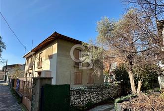 DEÜ Eğitim Fakültesine Yakın Tarihi Dokuda Bahçeli Müstakil Ev  - 1 - 340230