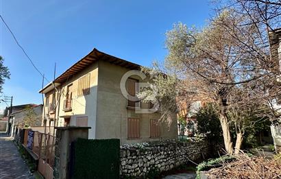 DEÜ Eğitim Fakültesine Yakın Tarihi Dokuda Bahçeli Müstakil Ev 