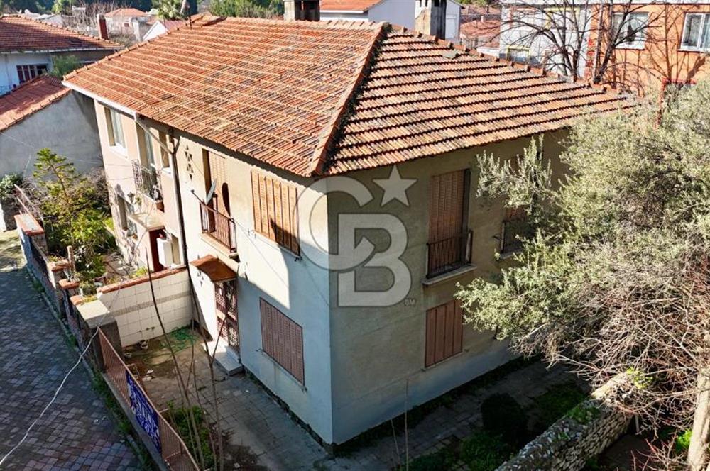 DEÜ Eğitim Fakültesine Yakın Tarihi Dokuda Bahçeli Müstakil Ev 