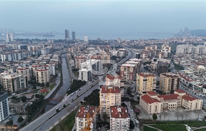 Bayraklı Adalet Mahallesi Kiralık Dükkan