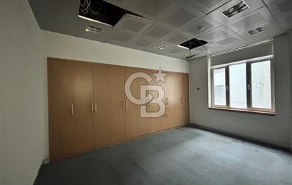 BANKADAN ŞİŞLİ'DE SATILIK CADDE ÜSTÜ BİNA