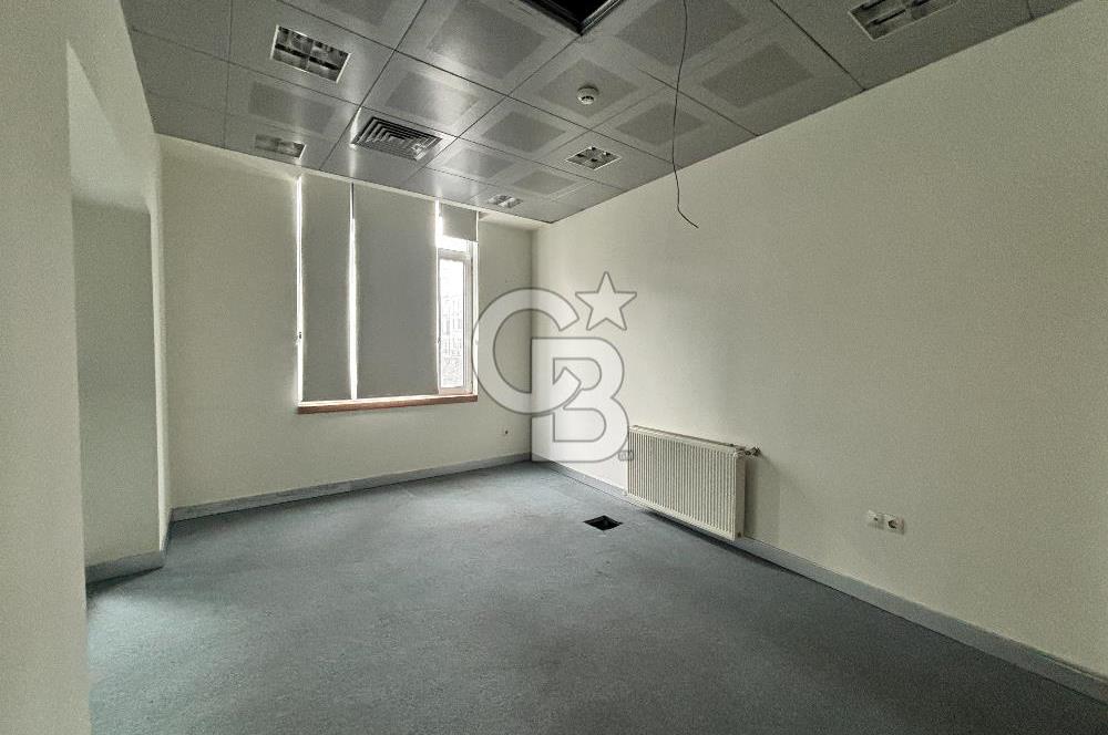 BANKADAN ŞİŞLİ'DE SATILIK CADDE ÜSTÜ BİNA