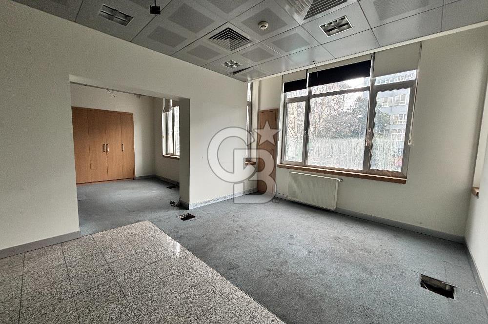 BANKADAN ŞİŞLİ'DE SATILIK CADDE ÜSTÜ BİNA