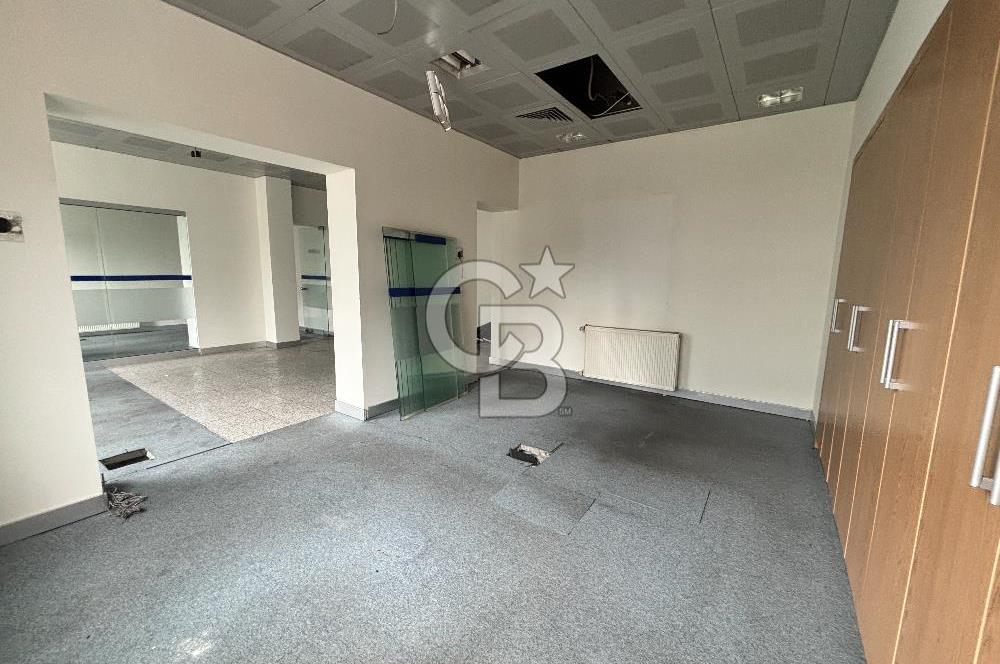 BANKADAN ŞİŞLİ'DE SATILIK CADDE ÜSTÜ BİNA