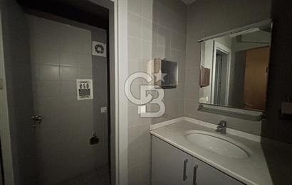 BANKADAN ŞİŞLİ'DE SATILIK CADDE ÜSTÜ BİNA