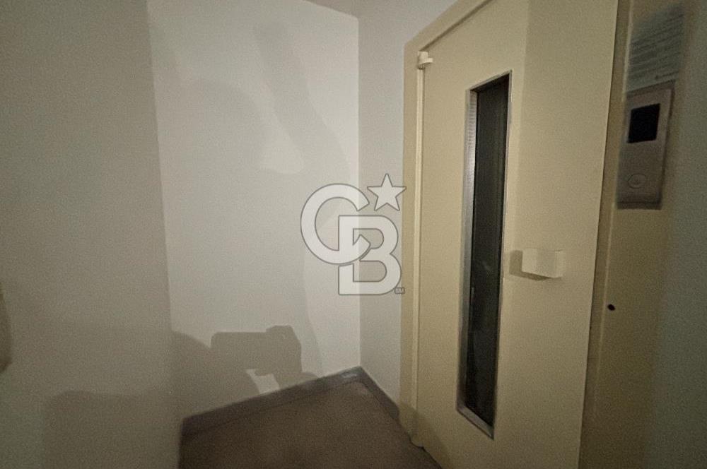 BANKADAN ŞİŞLİ'DE SATILIK CADDE ÜSTÜ BİNA