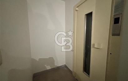 BANKADAN ŞİŞLİ'DE SATILIK CADDE ÜSTÜ BİNA